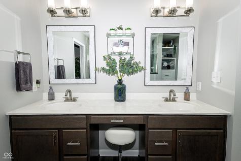 2477 Silver Rose Drive Avon IN 46123