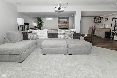 2477 Silver Rose Drive Avon IN 46123
