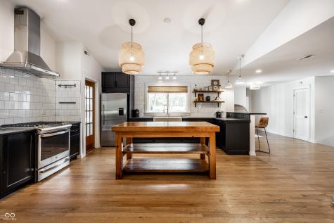 2460 E 99th Street Carmel IN 46280