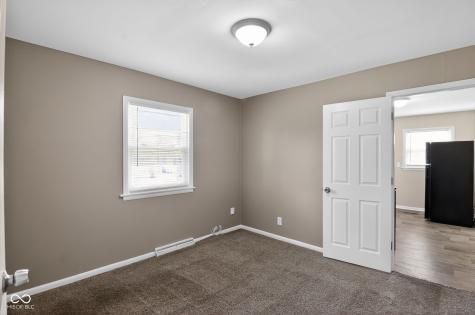 4909 E 42nd Street Indianapolis IN 46226