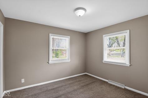 4909 E 42nd Street Indianapolis IN 46226