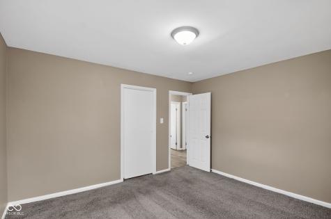 4909 E 42nd Street Indianapolis IN 46226