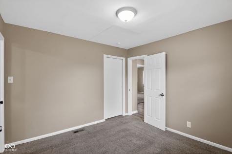 4909 E 42nd Street Indianapolis IN 46226