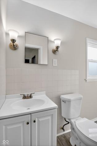 4909 E 42nd Street Indianapolis IN 46226