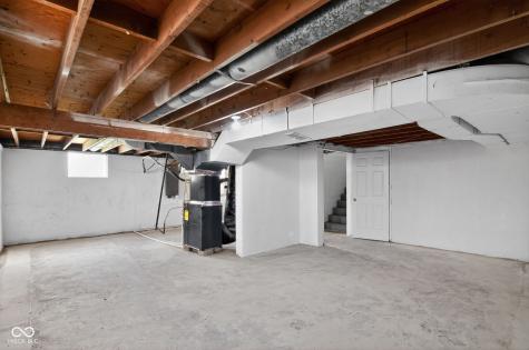 4909 E 42nd Street Indianapolis IN 46226