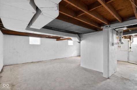 4909 E 42nd Street Indianapolis IN 46226