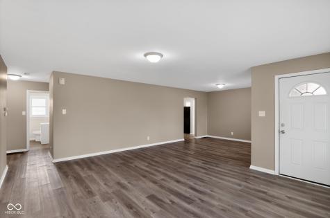 4909 E 42nd Street Indianapolis IN 46226