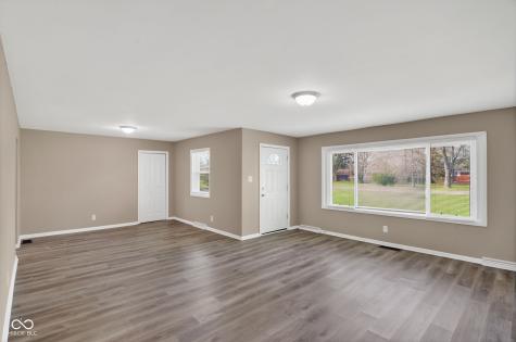 4909 E 42nd Street Indianapolis IN 46226