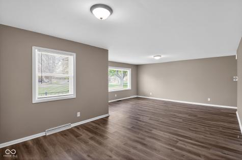 4909 E 42nd Street Indianapolis IN 46226