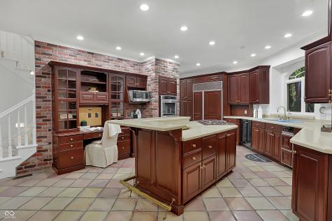 8019 Traders Hollow Lane Indianapolis IN 46278