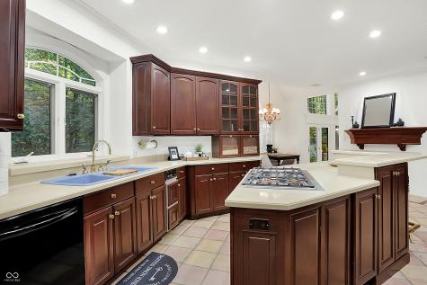 8019 Traders Hollow Lane Indianapolis IN 46278