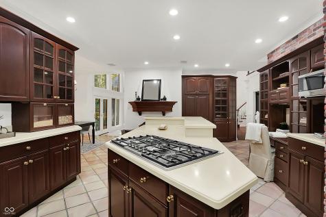 8019 Traders Hollow Lane Indianapolis IN 46278