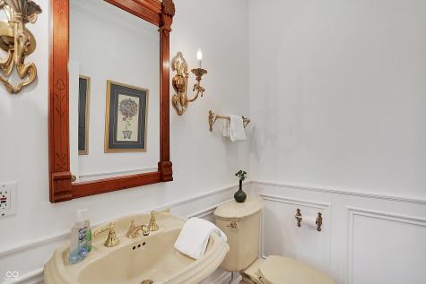 8019 Traders Hollow Lane Indianapolis IN 46278