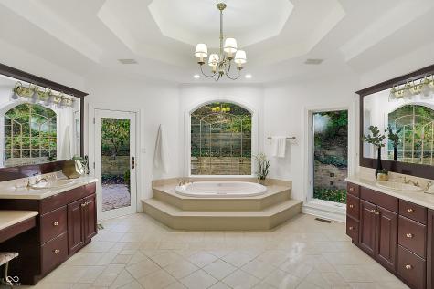 8019 Traders Hollow Lane Indianapolis IN 46278