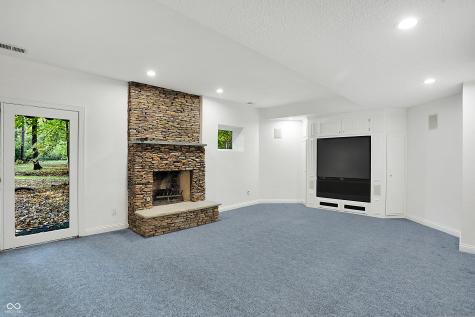 8019 Traders Hollow Lane Indianapolis IN 46278
