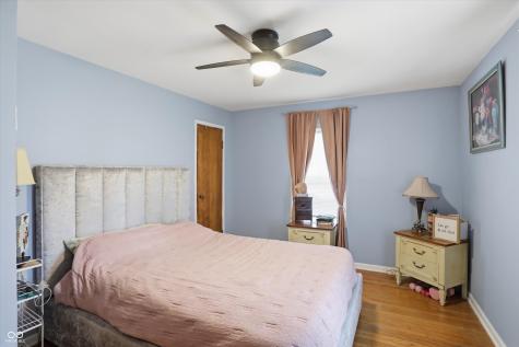 12 E North Street New Palestine IN 46163