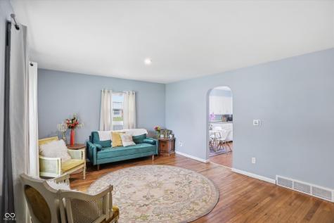 12 E North Street New Palestine IN 46163