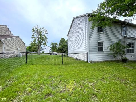 10522 Creekside Woods Drive Indianapolis IN 46239
