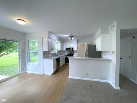 10522 Creekside Woods Drive Indianapolis IN 46239