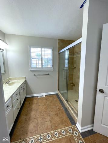 10522 Creekside Woods Drive Indianapolis IN 46239