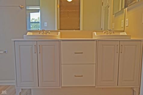10315 Packard Drive Fishers IN 46037