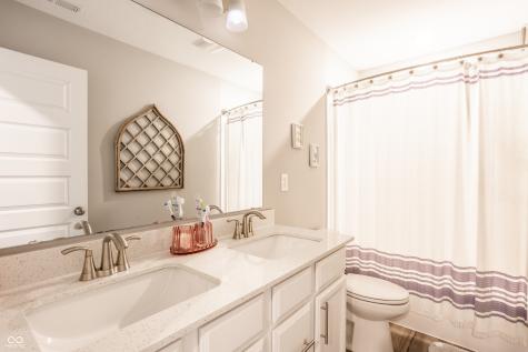 8822 Lester Place Pendleton IN 46064