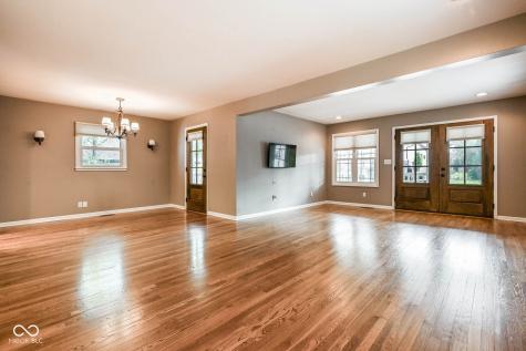 220 1st Avenue SE Carmel IN 46032