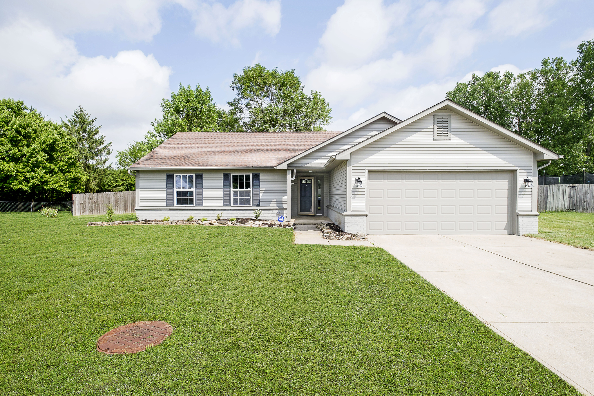 3828 Saint Simons Court Indianapolis IN 46237