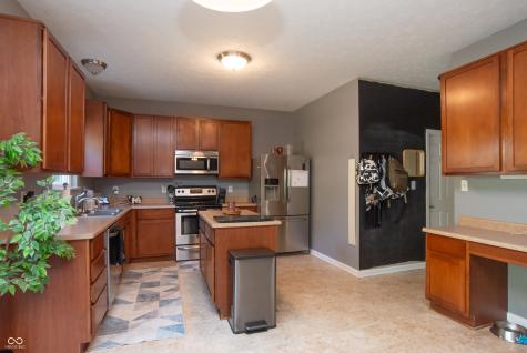 5151 Sandwood Drive Indianapolis IN 46235