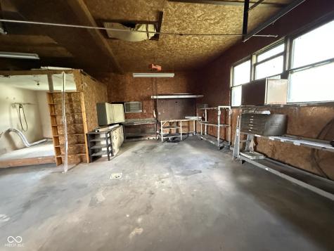 10074 N 400 W Carthage IN 46115