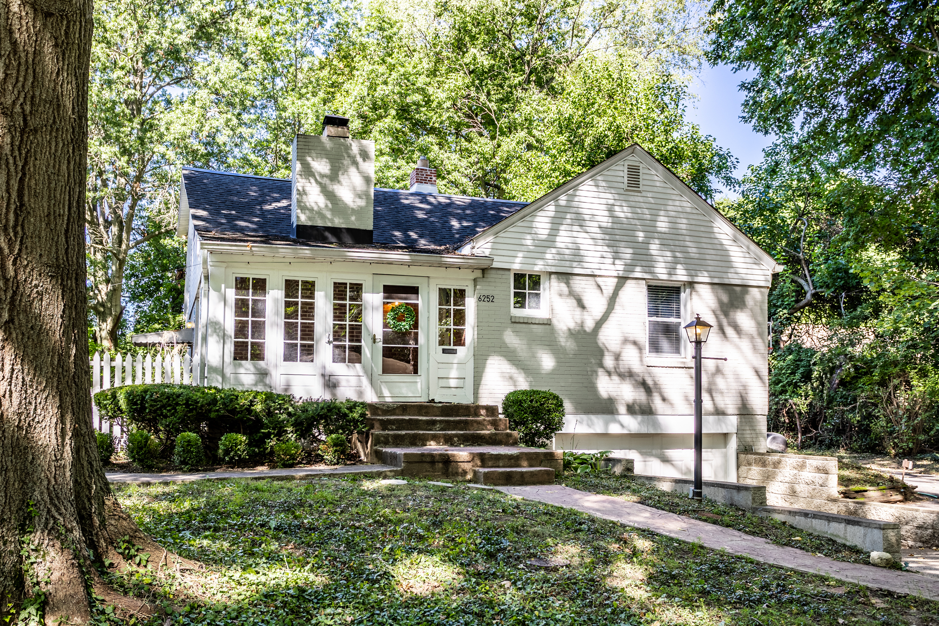 6252 Kingsley Drive Indianapolis IN 46220