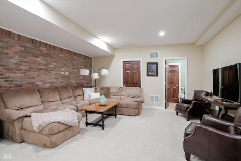 642 N Senate Avenue Indianapolis IN 46202