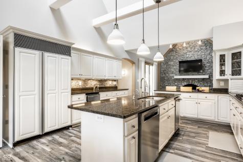 4826 Deer Ridge Drive N Carmel IN 46033