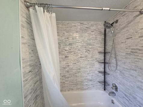 615 W Oak Street Seymour IN 47274