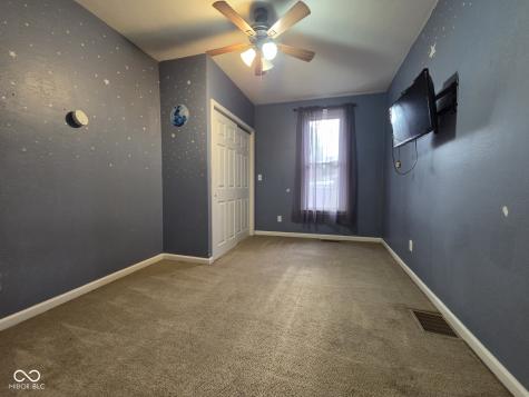 615 W Oak Street Seymour IN 47274
