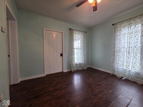 615 W Oak Street Seymour IN 47274