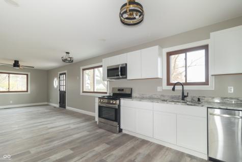 1554 W 1000 N Fortville IN 46040