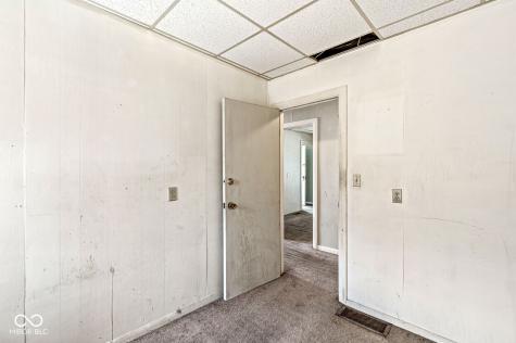 4917 W 15th Street Speedway IN 46224
