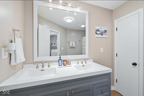 305 N East Street Plainfield IN 46168