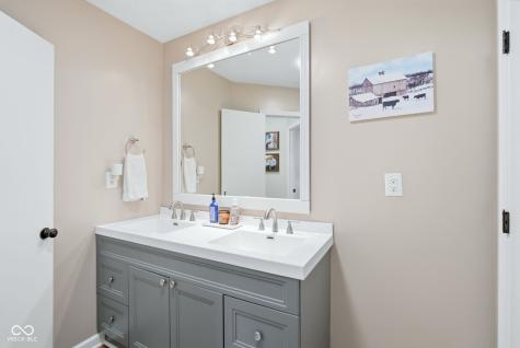 305 N East Street Plainfield IN 46168