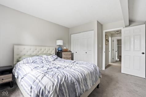 339 E Saint Clair Street Indianapolis IN 46202
