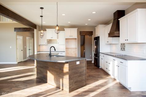 5179 Oak Ridge Trail Columbus IN 47201