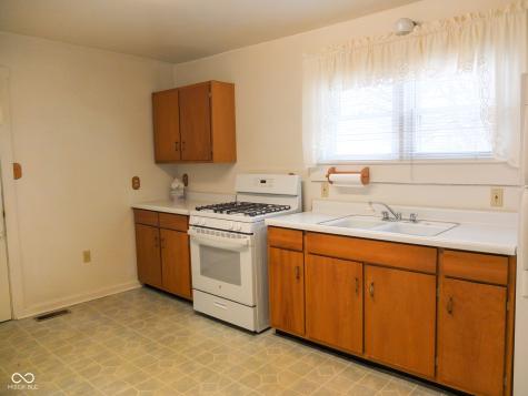 501 S Grace Avenue Crawfordsville IN 47933