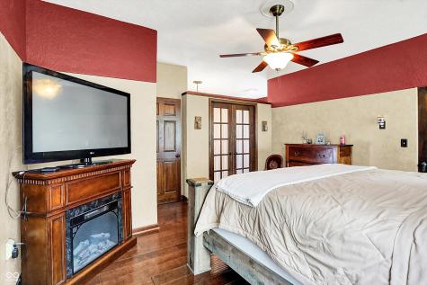 1926 S Jackson Street Frankfort IN 46041