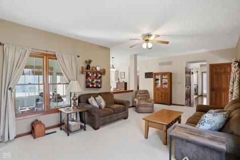 370 Shades Court Carmel IN 46032