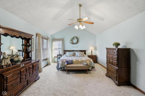 370 Shades Court Carmel IN 46032