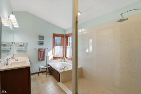 370 Shades Court Carmel IN 46032