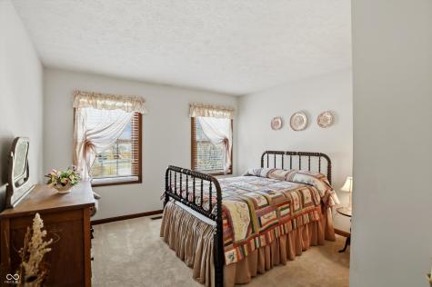 370 Shades Court Carmel IN 46032