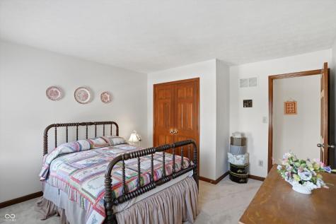 370 Shades Court Carmel IN 46032