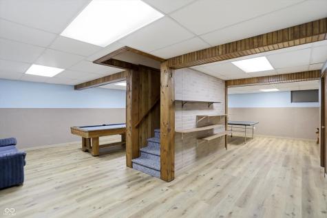 370 Shades Court Carmel IN 46032